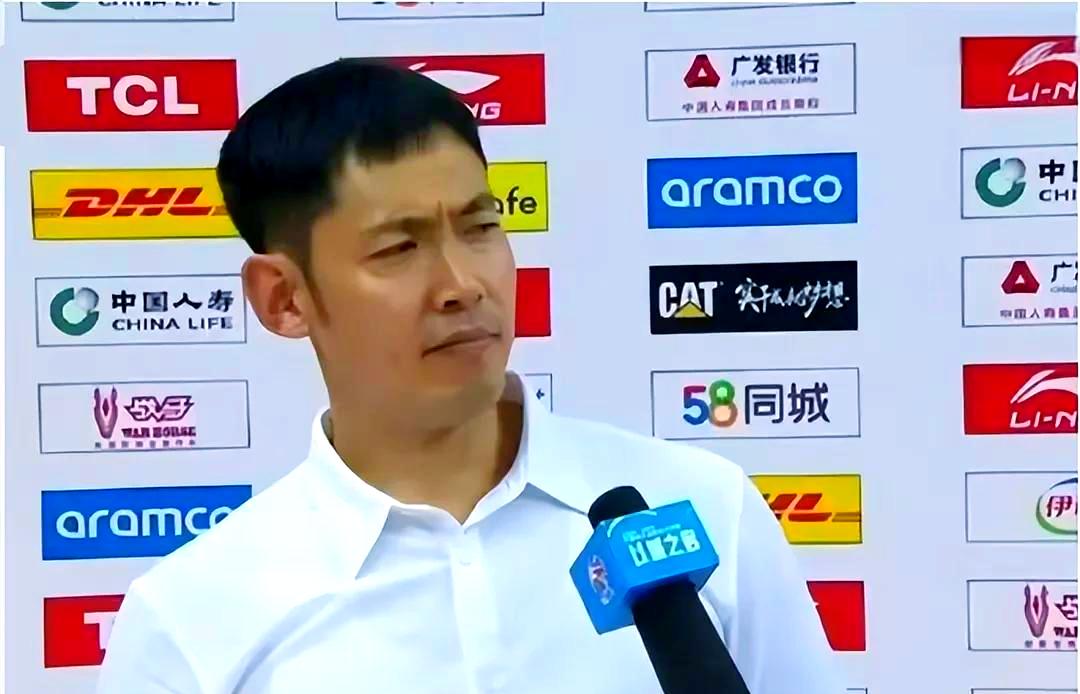 天津权健足球队主教练喊话球队备战
